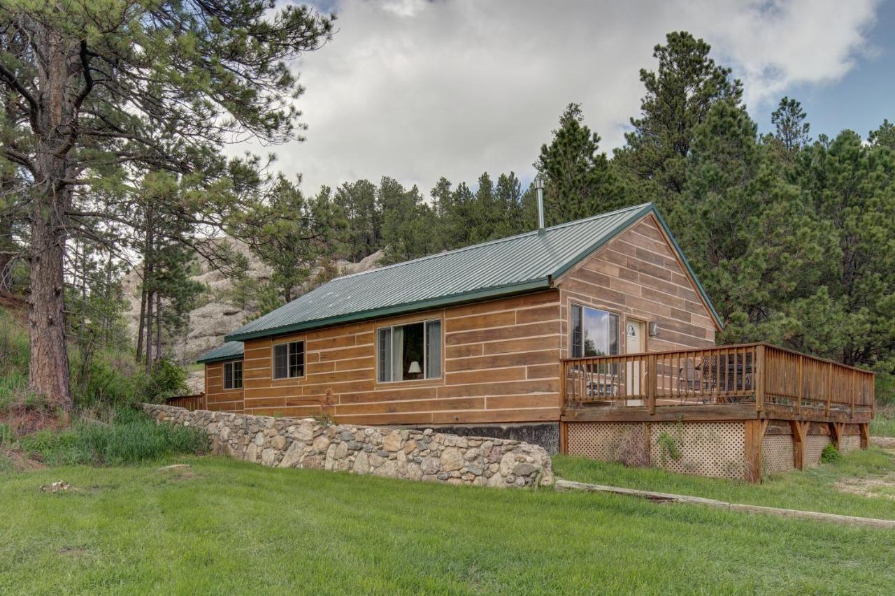 Rock Crest Lodge & Cabins Custer Eksteriør billede
