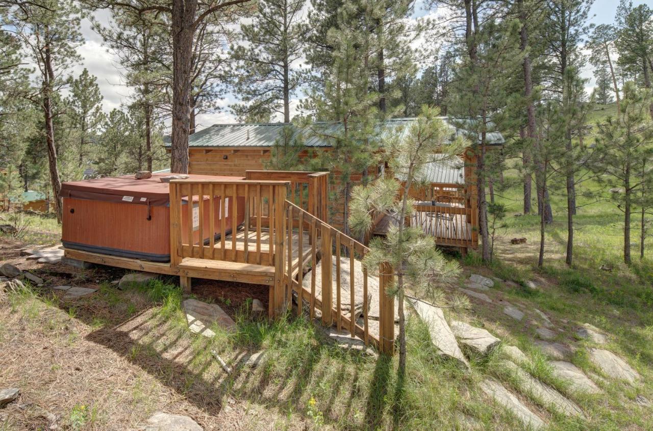 Rock Crest Lodge & Cabins Custer Eksteriør billede