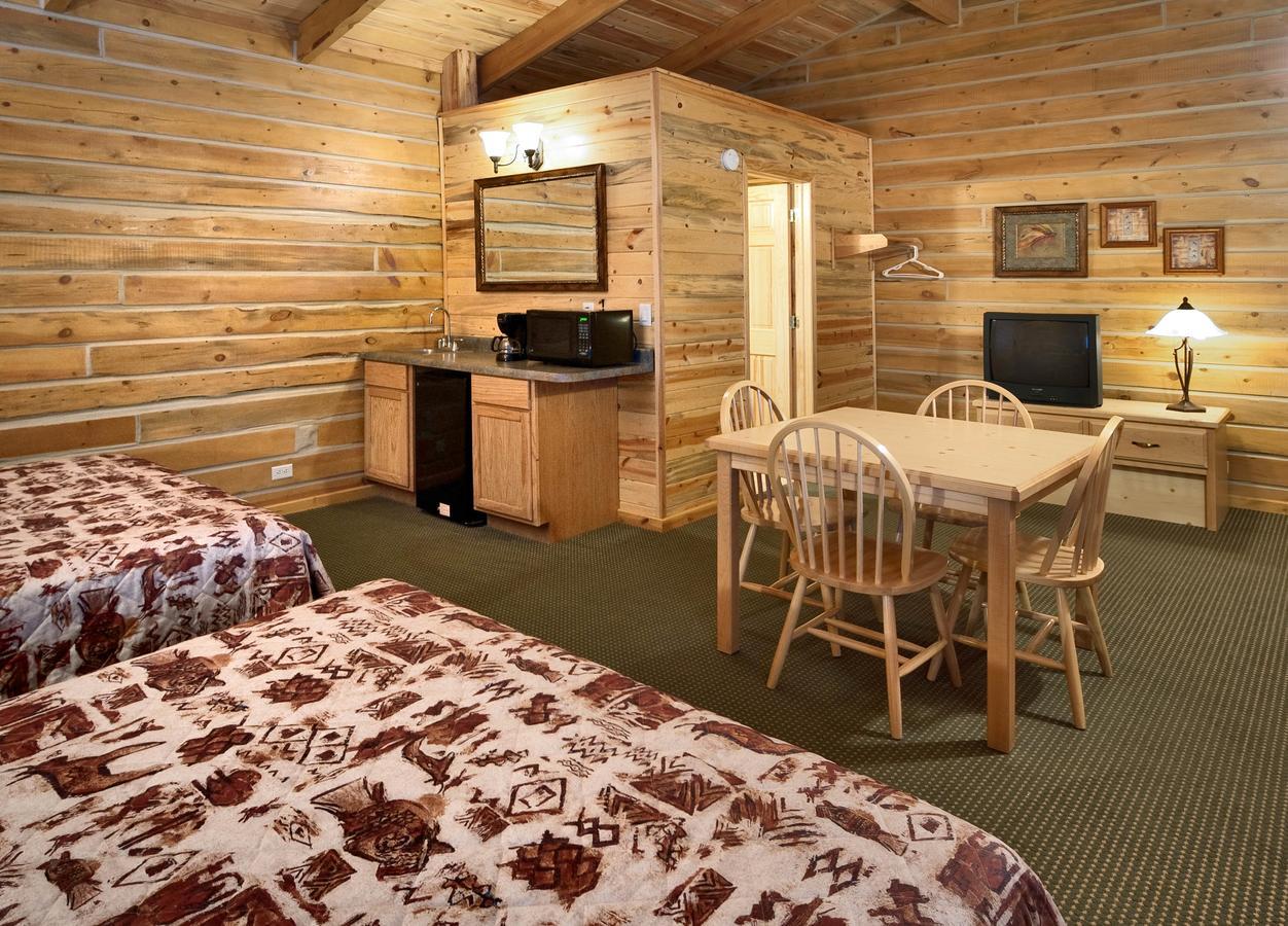 Rock Crest Lodge & Cabins Custer Eksteriør billede