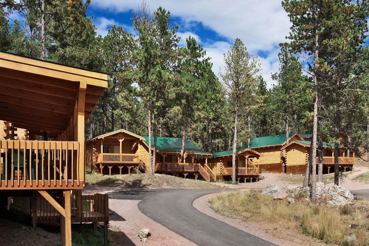 Rock Crest Lodge & Cabins Custer Eksteriør billede