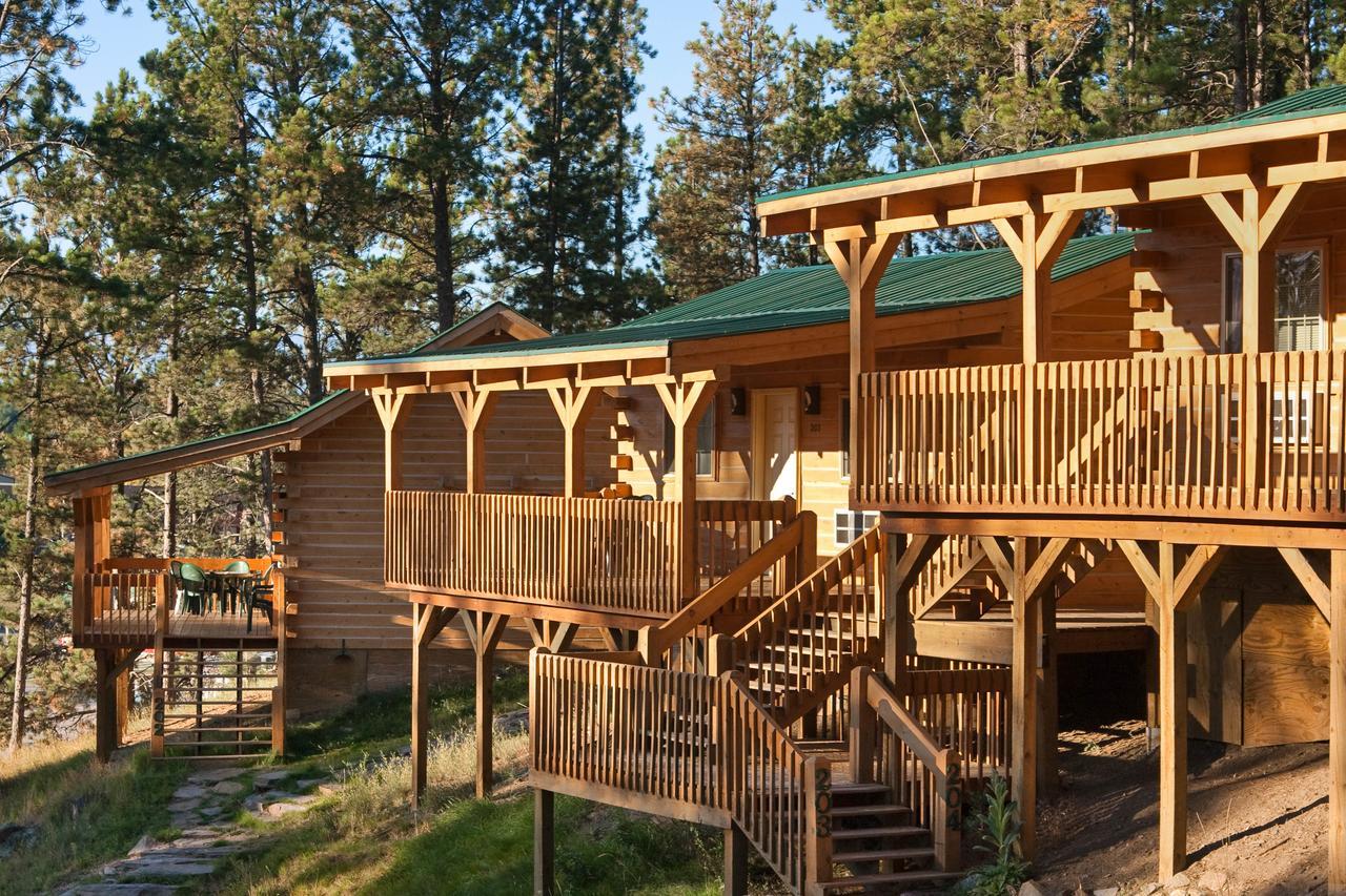 Rock Crest Lodge & Cabins Custer Eksteriør billede