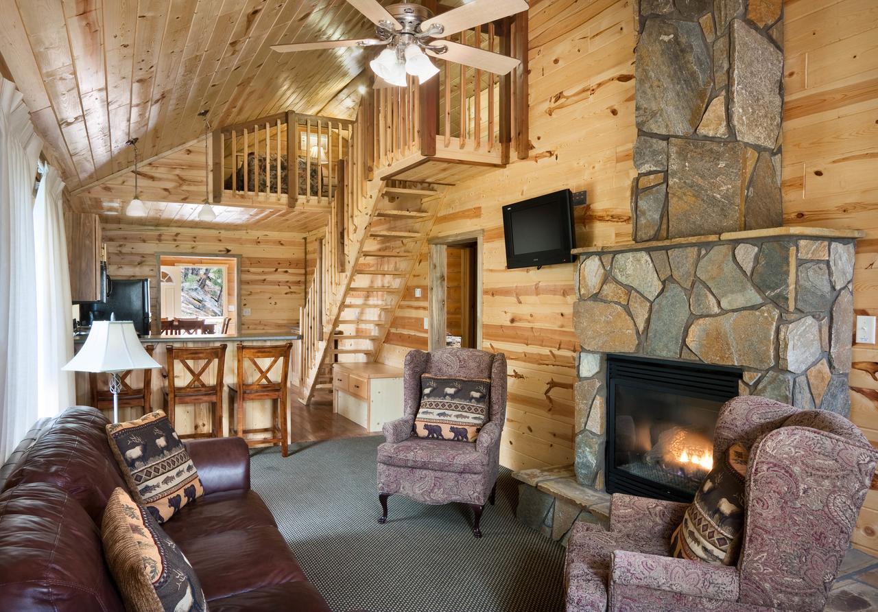 Rock Crest Lodge & Cabins Custer Eksteriør billede