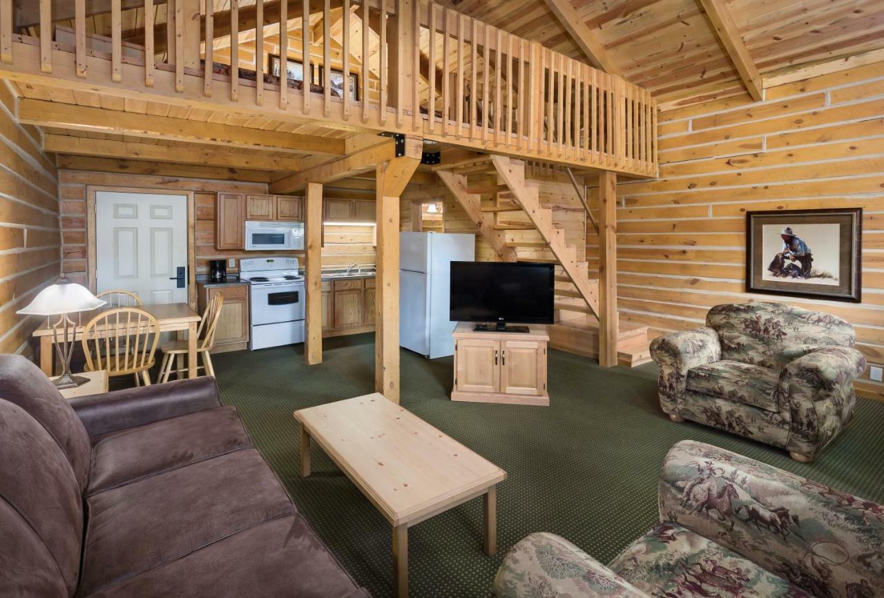 Rock Crest Lodge & Cabins Custer Eksteriør billede